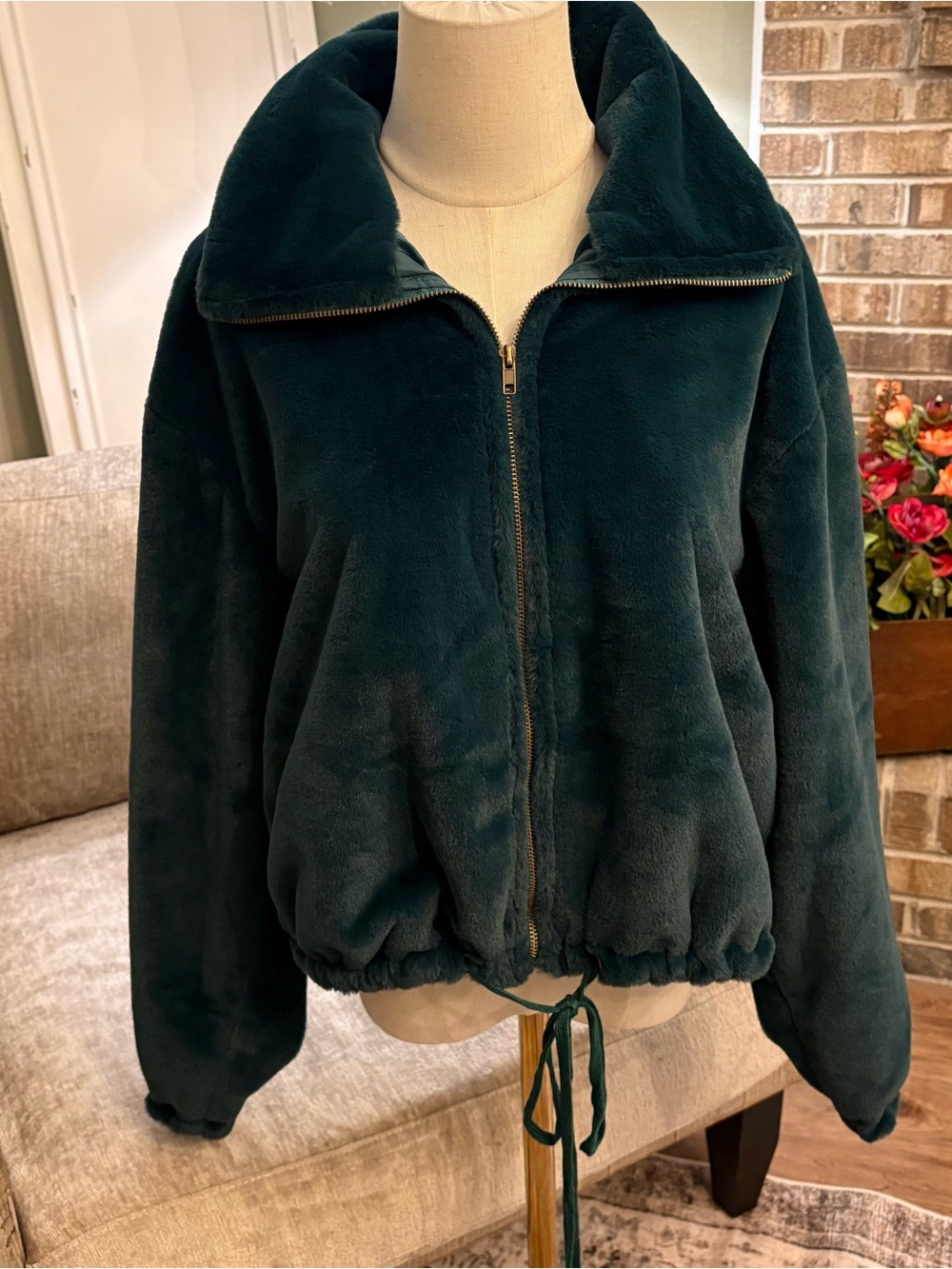 Sans Souci Plush Zip-Up Teddy Jacket in Deep Teal
0415